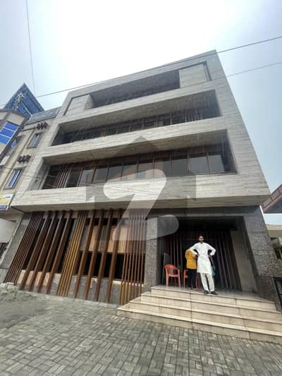 One Kanal Building Available For Rent For Multi National Companies Hospitals And Bank