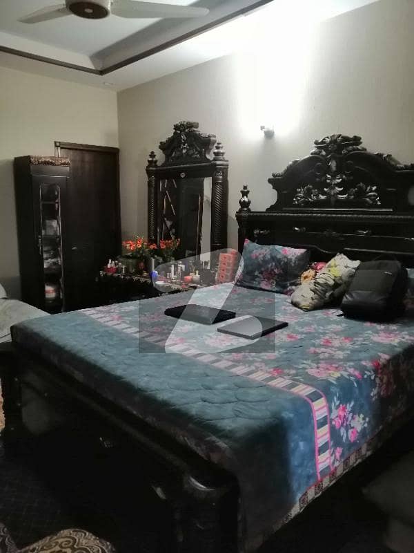 نیواقبال پارک کینٹ کینٹ لاہور میں 3 کمروں کا 6 مرلہ مکان 1.8 کروڑ میں برائے فروخت۔