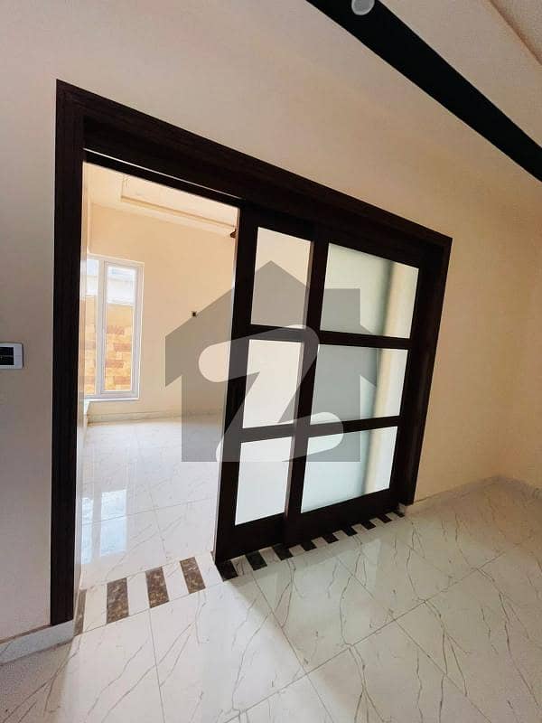 House For Sale In Faisalabad House For Sale In Faisalabad