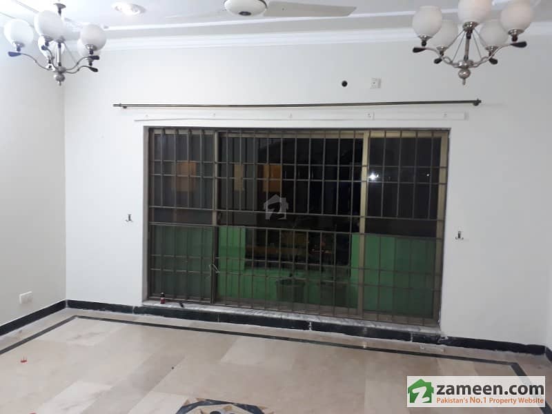 E11 3 Bed Room Upper Portion For Rent E11, Islamabad ID10408429