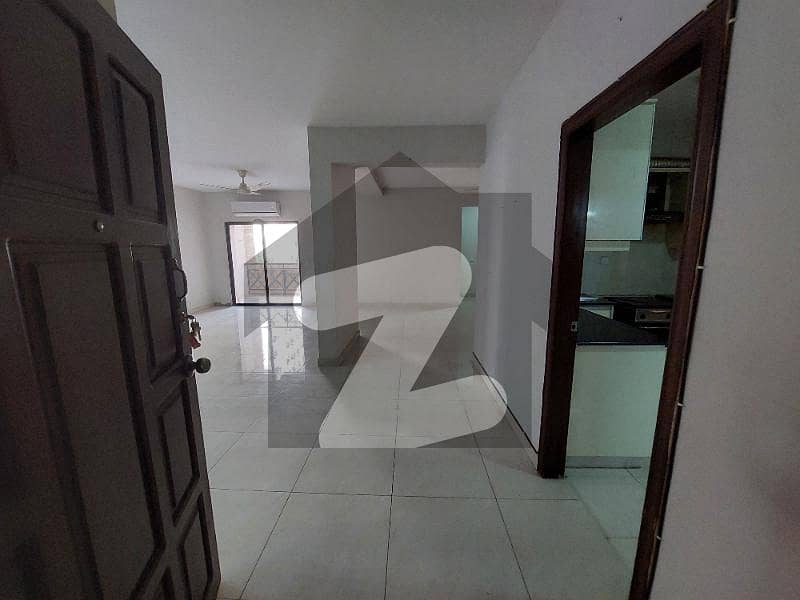 3 Bedroom Spacious Apartment For Rent In Park Tower