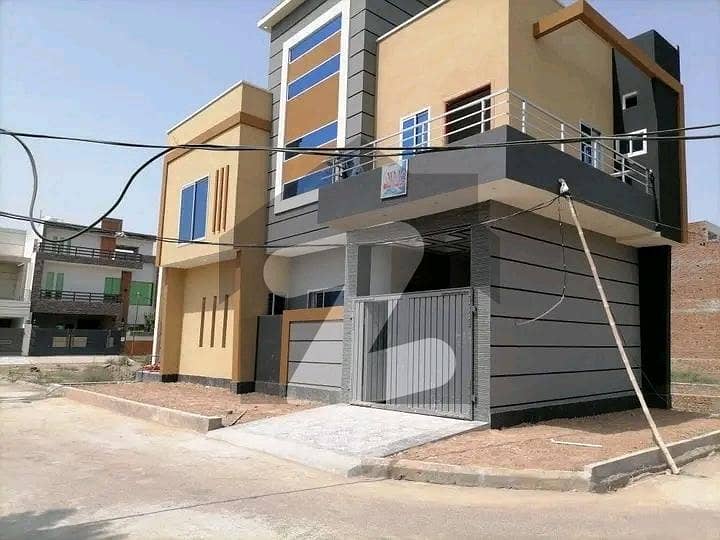 خیابان نوید سرگودھا میں 3 مرلہ مکان 90 لاکھ میں برائے فروخت۔