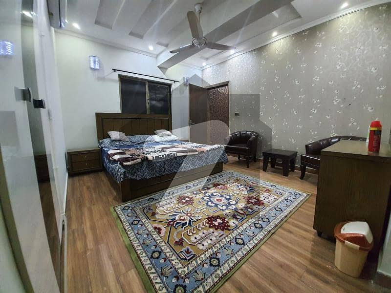 مین مارگلہ روڈ اسلام آباد میں 1 کمرے کا 4 مرلہ فلیٹ 92 لاکھ میں برائے فروخت۔