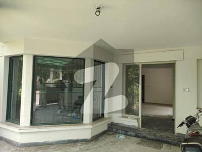 12 Marla Double Storey House For Rent In Eden Canal Villas Canal Road Lahore
