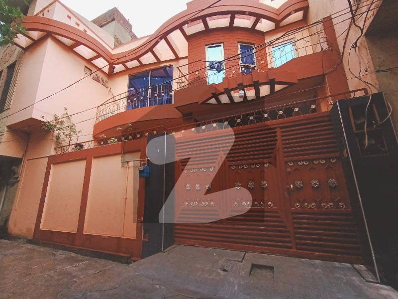 جناح پارک کالونی نمبر 2 سیالکوٹ میں 4 کمروں کا 5 مرلہ مکان 5 کروڑ میں برائے فروخت۔