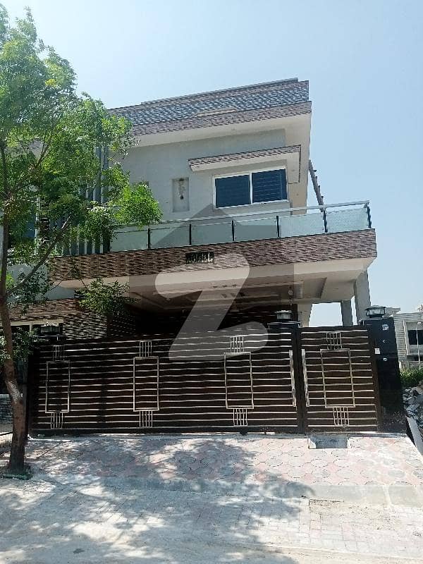 2250 Square Feet House For Rent In The Perfect Location Of Top City 1