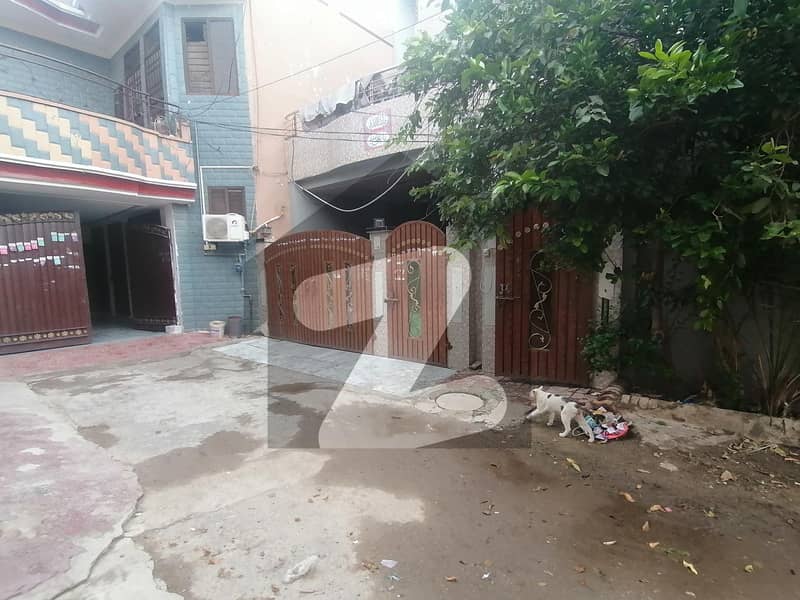 House For sale Situated In Khan Village Khan Village, Multan ID40506329
