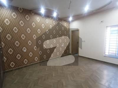 9 Marla Lower Portion In Peer Khurshed Colony For Rent At Good Location