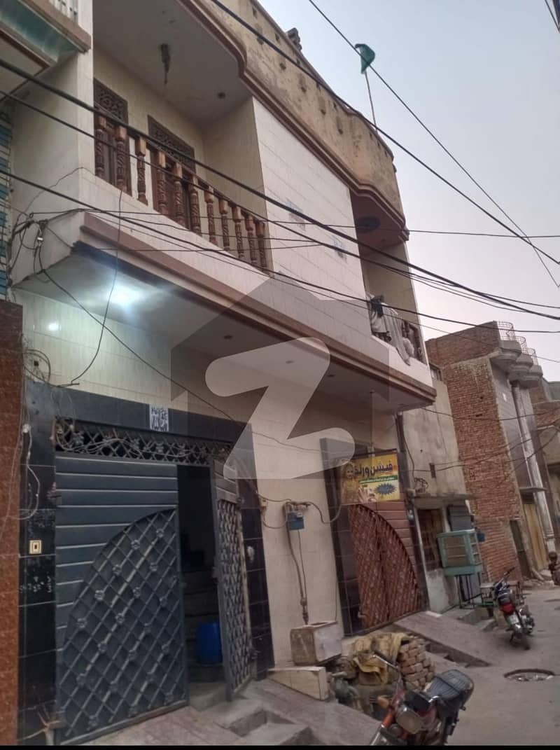 نثار کالونی فیصل آباد میں 4 کمروں کا 2 مرلہ مکان 55 لاکھ میں برائے فروخت۔