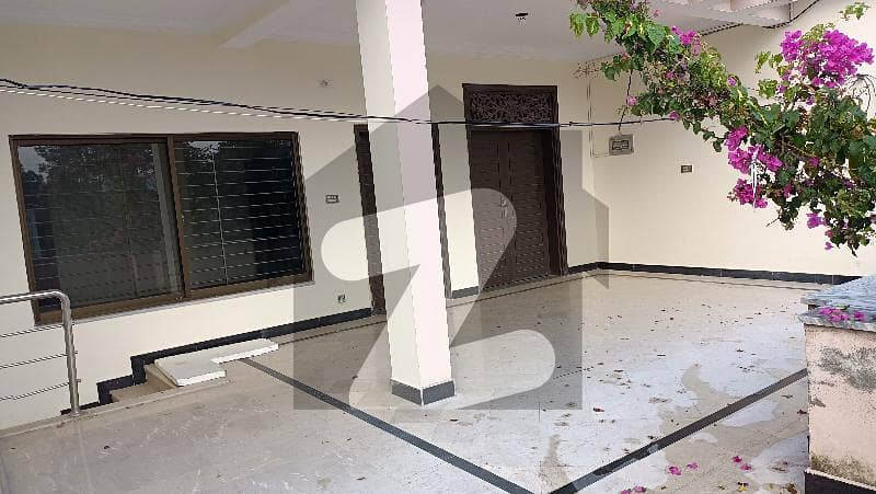 3375 Square Feet Upper Portion In Police Officers Colony Is Available For Rent