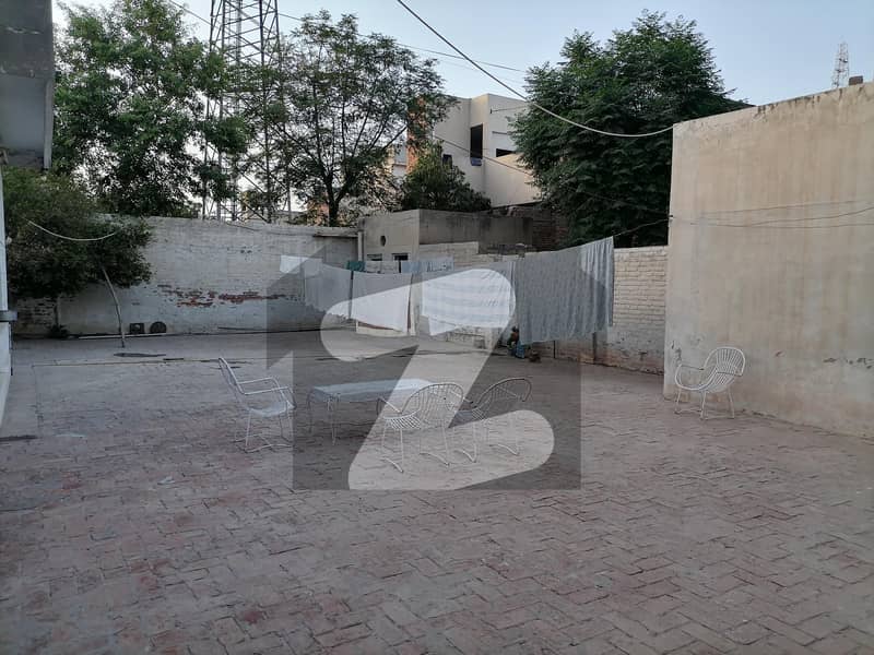 Own A House In 20 Marla Faisalabad Road