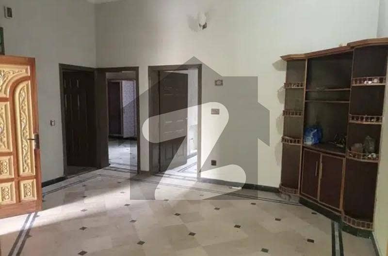 گلنار کالونی راولپنڈی میں 2 کمروں کا 6 مرلہ بالائی پورشن 31 ہزار میں کرایہ پر دستیاب ہے۔ گلنار کالونی راولپنڈی میں 2 کمروں کا 6 مرلہ بالائی پورشن 31 ہزار میں کرایہ پر دستیاب ہے۔