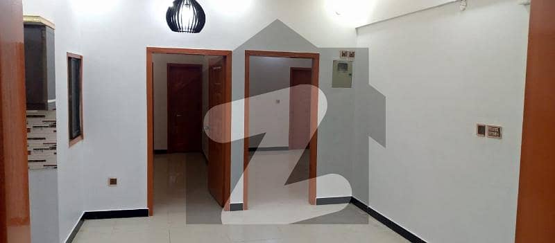 ناظم آباد 2 ناظم آباد کراچی میں 4 کمروں کا 4 مرلہ فلیٹ 95 لاکھ میں برائے فروخت۔