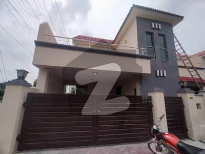 FURNISHED UPPER PORTION 2 BED FOR RENT IN PHASE 7 DHA