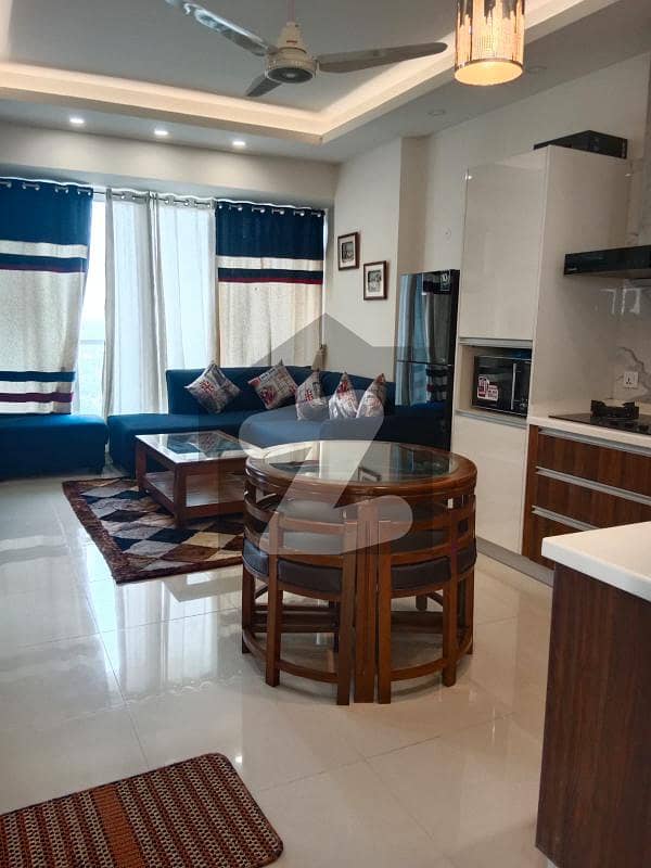 Elysium Mall Magnificent Furnished Apartment 1000 Sqft Available For Rent