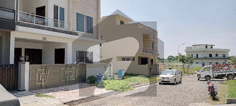 Beautiful House Available At Gulberg Residencia
