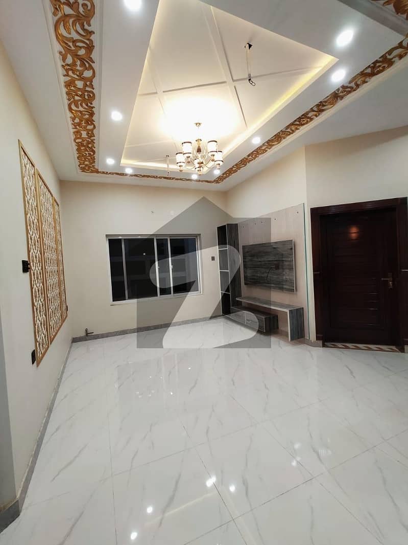 You Can Find A Gorgeous House For sale In Khayaban-e-Naveed
