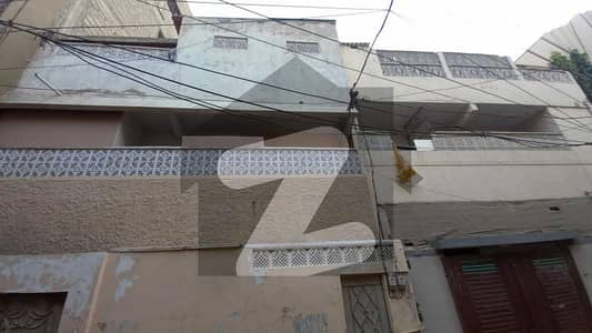 اعظم ٹاؤن کراچی میں 7 کمروں کا 5 مرلہ مکان 1.8 کروڑ میں برائے فروخت۔
