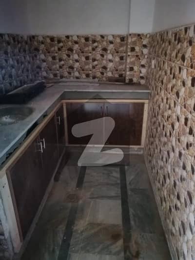 House Of 1000 Square Feet Available For Rent In Wazir Town
