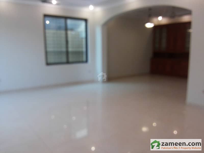 Abu Dubai Tower - Apartment For Rent Abu Dubai Tower - Apartment For Rent
