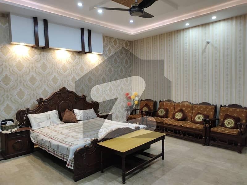 ائیر لائن ہاؤسنگ سوسائٹی لاہور میں 5 کمروں کا 1 کنال مکان 5.6 کروڑ میں برائے فروخت۔