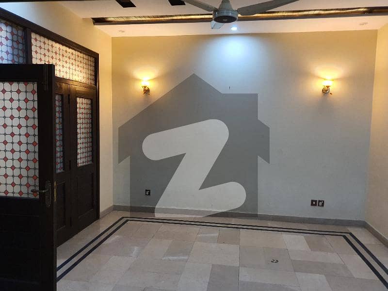 11 Marla Beautiful Full House For Rent In Bahria Town Lahore Hot Location