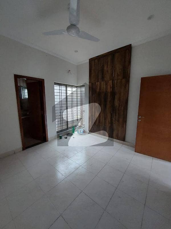 ڈیوائن گارڈنز لاہور میں 3 کمروں کا 5 مرلہ مکان 2.1 کروڑ میں برائے فروخت۔