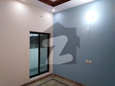 چنار باغ ۔ بولان بلاک چنار باغ لاہور میں 4 کمروں کا 1 کنال مکان 2.5 کروڑ میں برائے فروخت۔