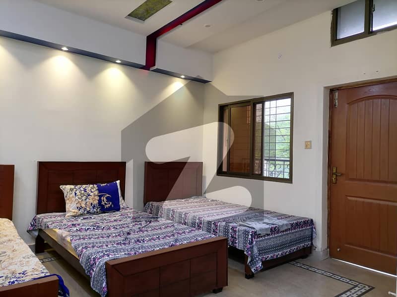 سیدن شاہ کالونی لاہور میں 2 کمروں کا 1 مرلہ مکان 35 لاکھ میں برائے فروخت۔