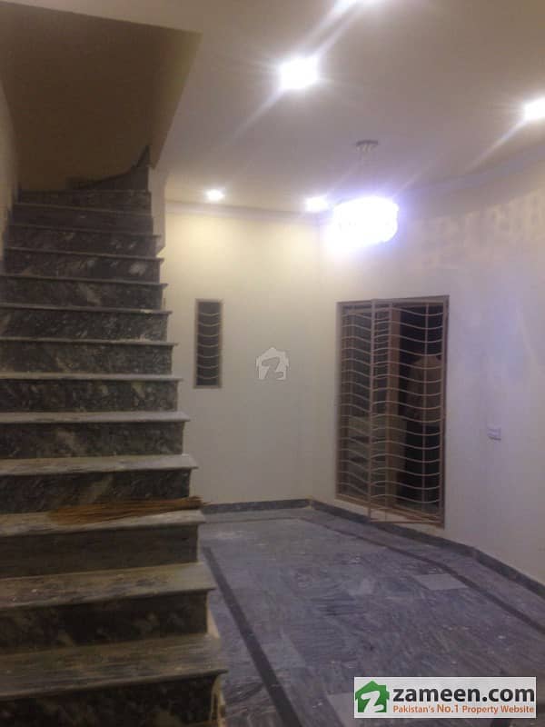 3 x Marla House is located in Ali Park Extension near Bhatta Chowk is readily available Rs. 62