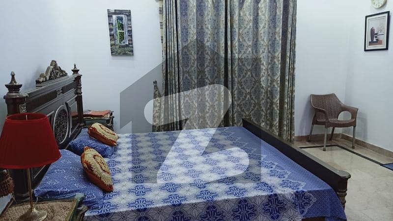 ویلینشیاء ۔ بلاک اے ویلینشیاء ہاؤسنگ سوسائٹی لاہور میں 6 کمروں کا 1.1 کنال مکان 5.5 کروڑ میں برائے فروخت۔