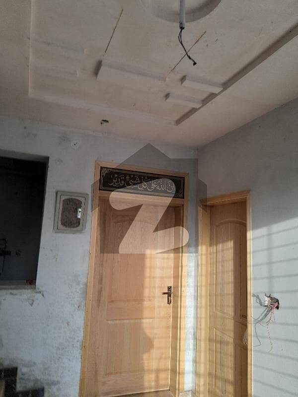 تلس پورہ لاہور میں 3 کمروں کا 3 مرلہ مکان 65 لاکھ میں برائے فروخت۔