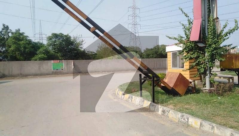 سینٹرل پارک ۔ بلاک ڈی سینٹرل پارک ہاؤسنگ سکیم لاہور میں 10 مرلہ رہائشی پلاٹ 76 لاکھ میں برائے فروخت۔