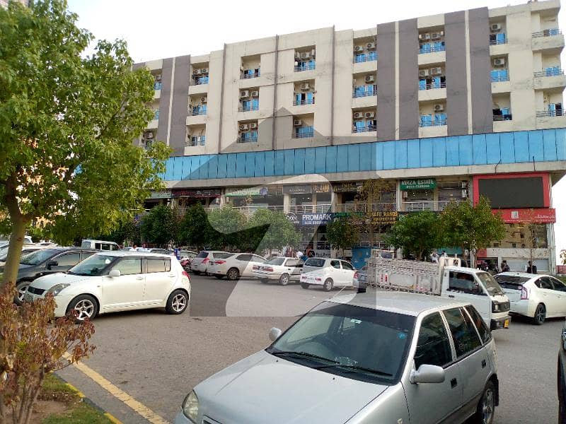 1. Bed Room Apartment For Commercial Activities Available For Sale In Trade Center Gulberg Green Islamabad