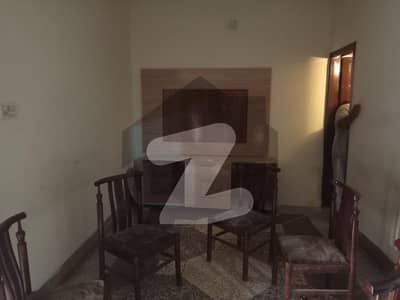 بکرا منڈی راولپنڈی میں 2 کمروں کا 5 مرلہ مکان 25 ہزار میں کرایہ پر دستیاب ہے۔