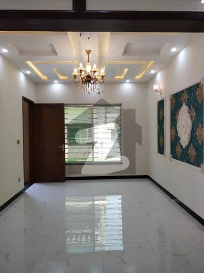 5 Marla brand new beautifully design House Available for sale 5 Marla brand new beautifully design House Available for sale