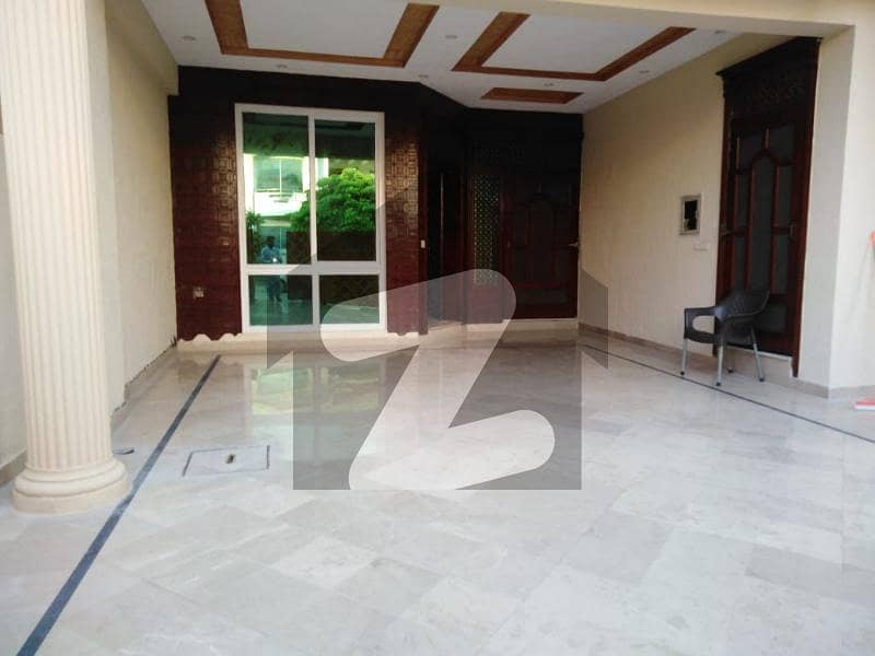 DOUBLE STOREY HOUSE IS AVAILABLE FOR RENT