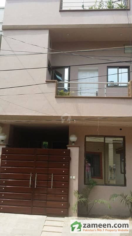 3 Marla Triple Storey House For Sale In Shahbaz Block Mustafa Town Lahore