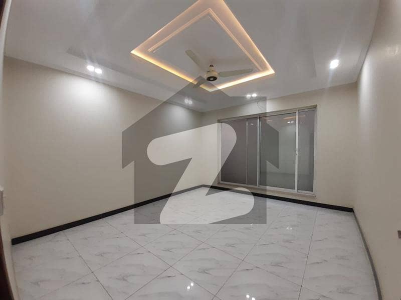 10 Marla Luxurious House For Sale In Bahria Town Rawalpindi Phase8.3 Stores