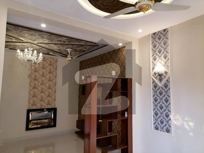 A 1575 Square Feet Flat Is Up For Grabs In Gul-E-Damin