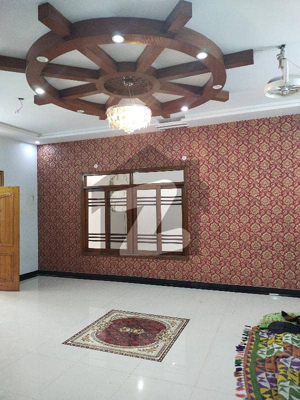گلستانِِ جوہر ۔ بلاک 4 گلستانِ جوہر کراچی میں 3 کمروں کا 10 مرلہ مکان 4.5 کروڑ میں برائے فروخت۔