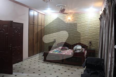جوڑا پل لاہور میں 4 کمروں کا 5 مرلہ مکان 1.25 کروڑ میں برائے فروخت۔