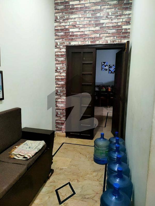سندھ بلوچ ہاؤسنگ سوسائٹی گلستانِ جوہر کراچی میں 3 کمروں کا 16 مرلہ بالائی پورشن 2.6 کروڑ میں برائے فروخت۔