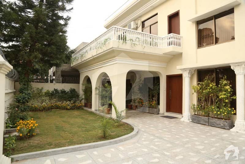 A Well Designed House Is Up For Rent In An Ideal Location In F-10 A Well Designed House Is Up For Rent In An Ideal Location In F-10