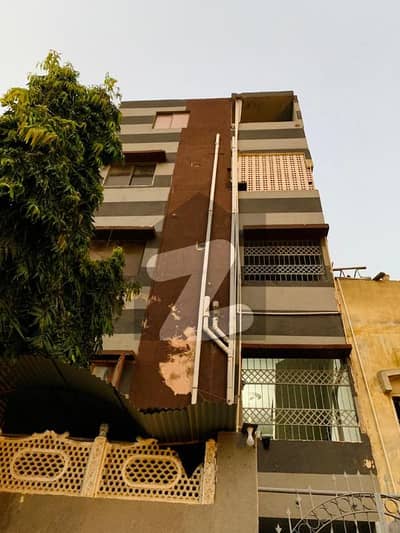 عائشہ منزل کراچی میں 4 کمروں کا 3 مرلہ بالائی پورشن 85 لاکھ میں برائے فروخت۔