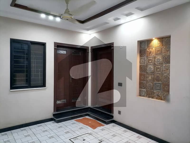ویلینشیاء ۔ بلاک جی ویلینشیاء ہاؤسنگ سوسائٹی لاہور میں 3 کمروں کا 5 مرلہ مکان 1.95 کروڑ میں برائے فروخت۔