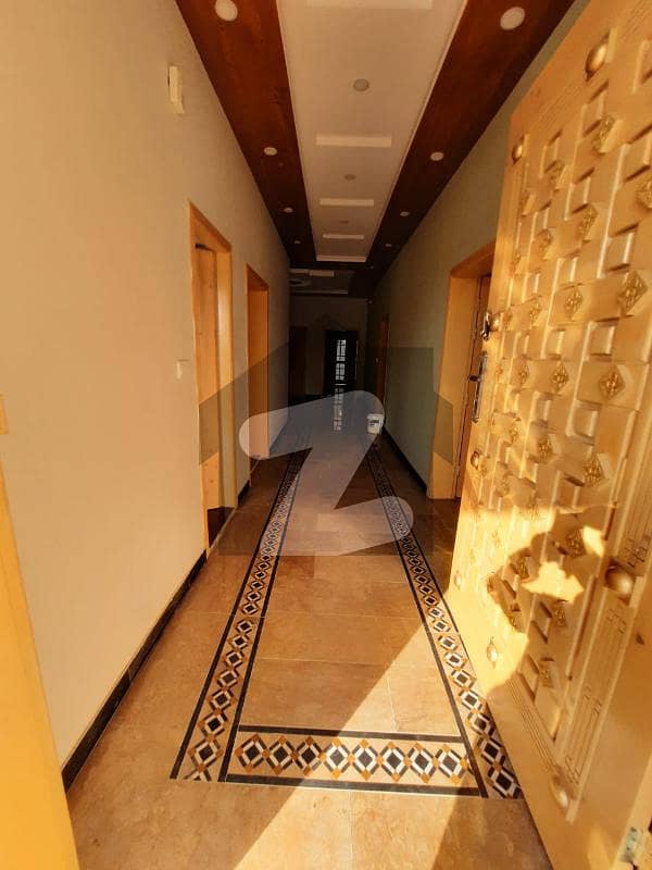 ڈی ۔ 12/1 ڈی ۔ 12 اسلام آباد میں 8 کمروں کا 14 مرلہ مکان 8.5 کروڑ میں برائے فروخت۔
