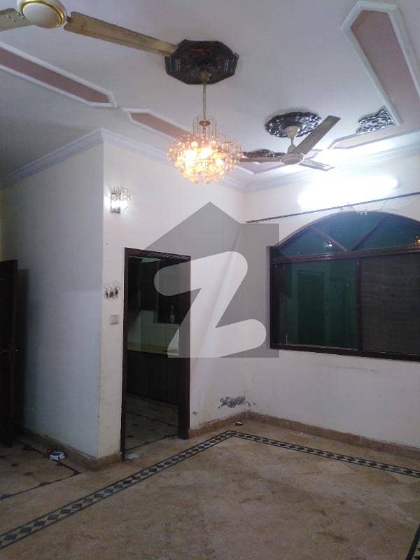 شلے ویلی راولپنڈی میں 4 کمروں کا 5 مرلہ مکان 45 ہزار میں کرایہ پر دستیاب ہے۔