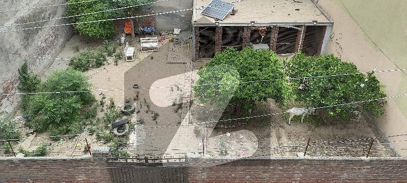 غازی روڈ کینٹ لاہور میں 10 مرلہ رہائشی پلاٹ 1.65 کروڑ میں برائے فروخت۔