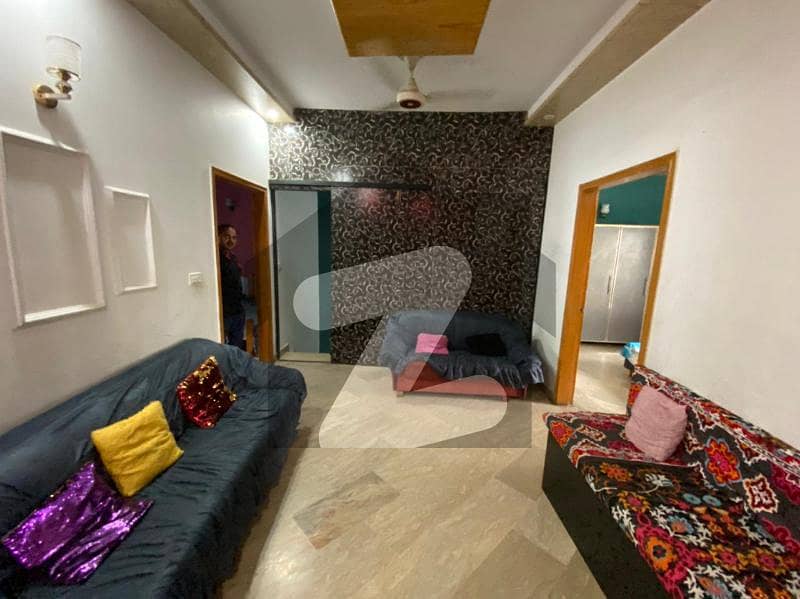 الفلاح ٹاؤن لاہور میں 5 کمروں کا 5 مرلہ مکان 1.55 کروڑ میں برائے فروخت۔
